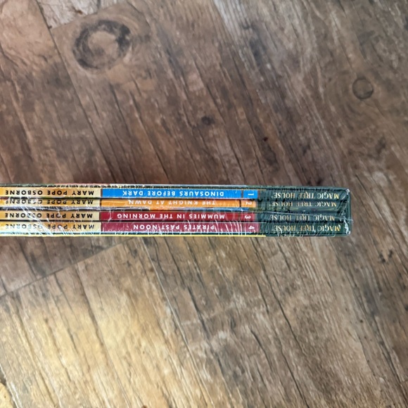 Magic Tree House Books 1-4 Set - Picture 2 of 2